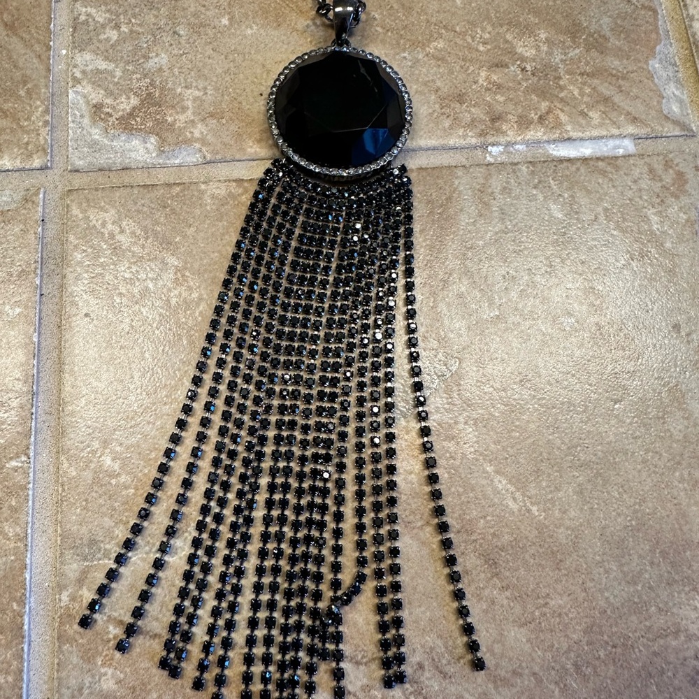 Elegant Black Tassel Pendant Necklace
